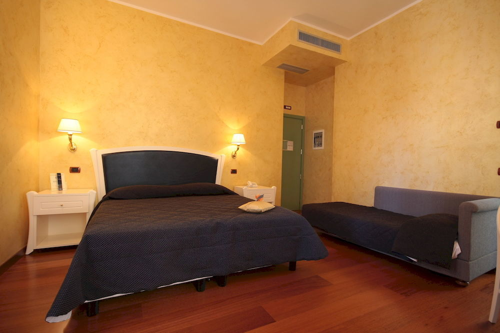 Hotel Rojan Sulmona Esterno foto