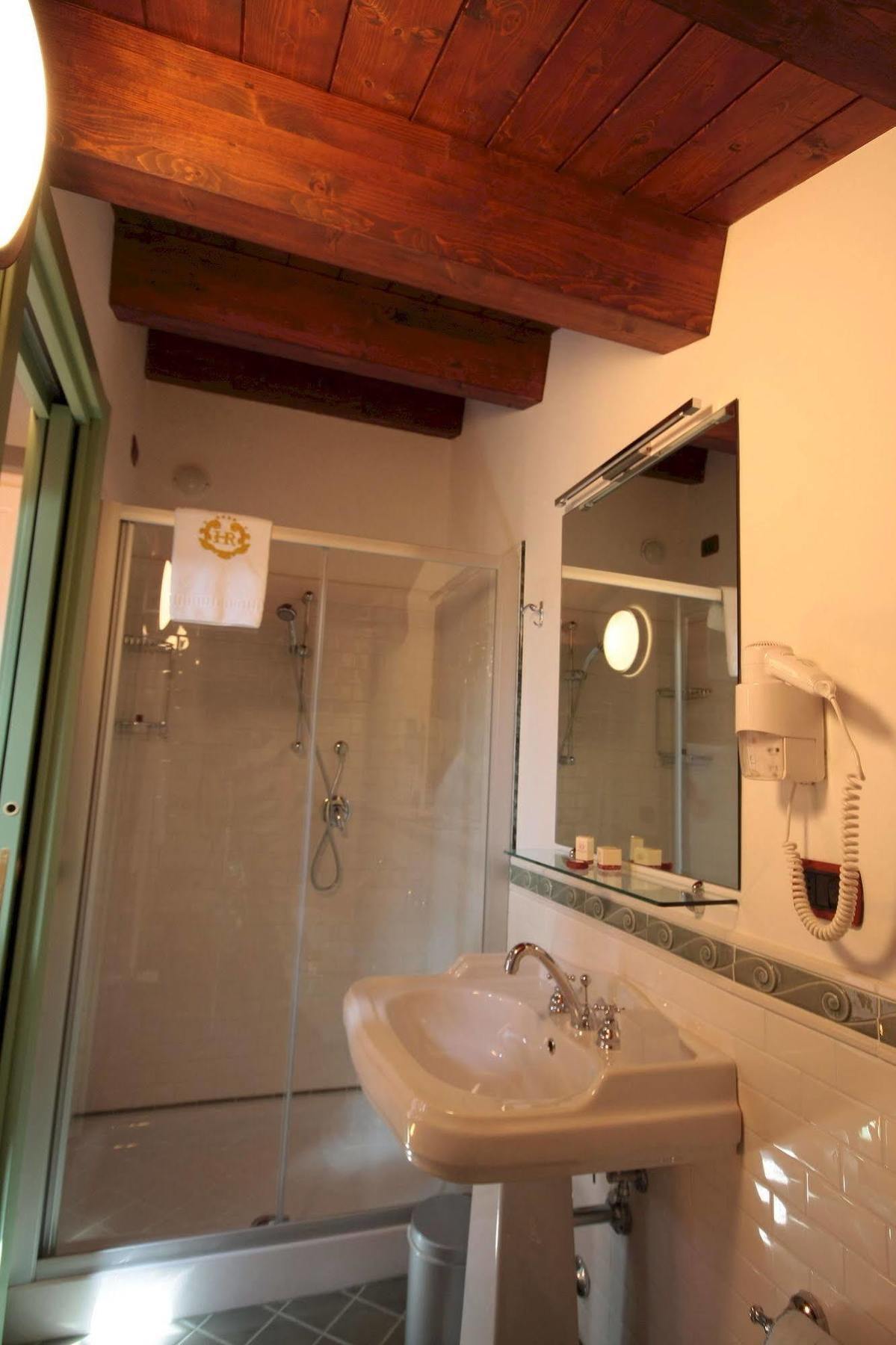 Hotel Rojan Sulmona Esterno foto
