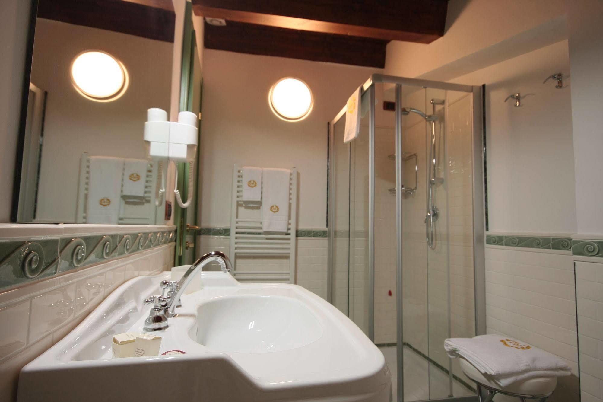 Hotel Rojan Sulmona Esterno foto
