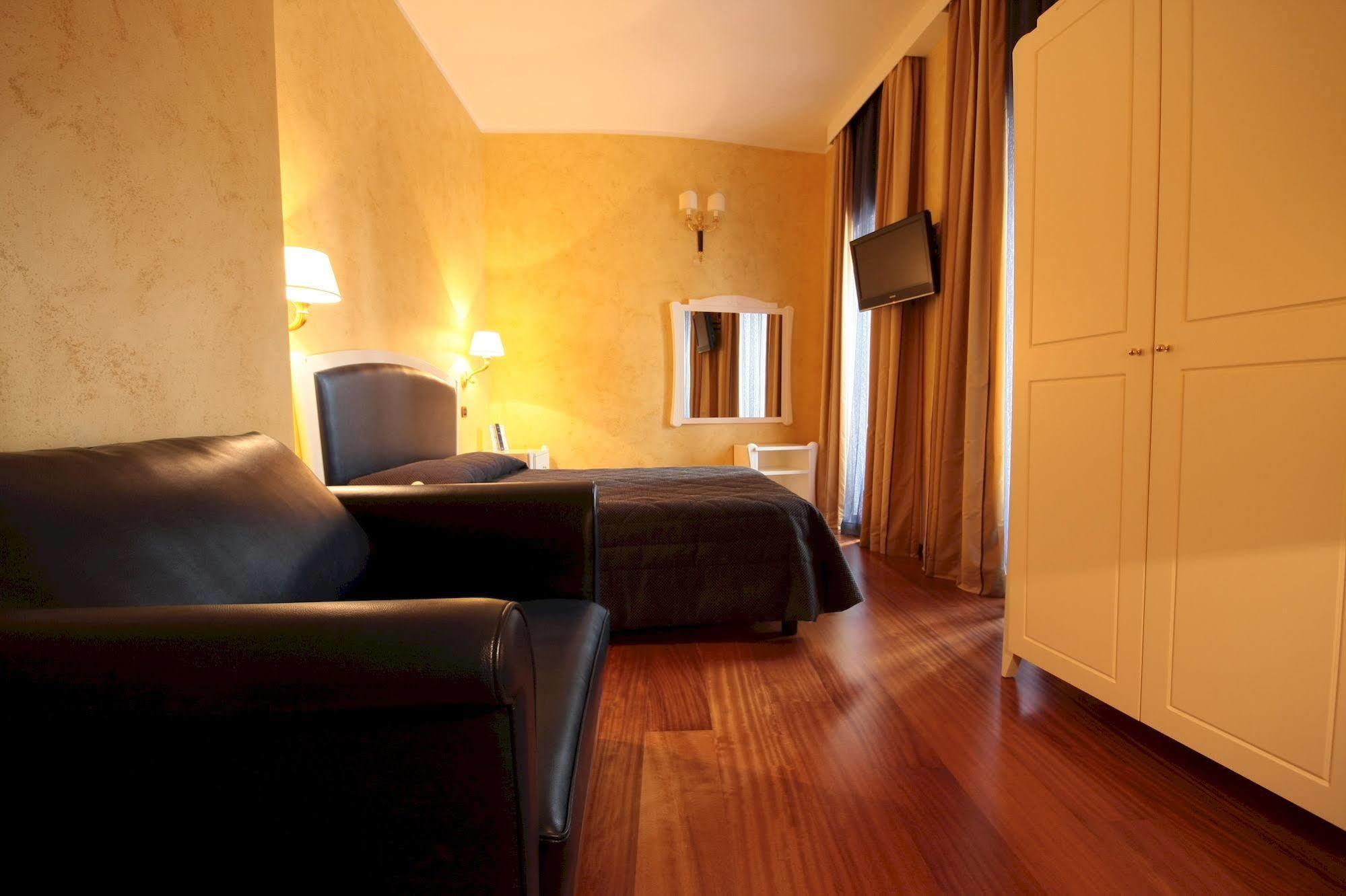 Hotel Rojan Sulmona Esterno foto