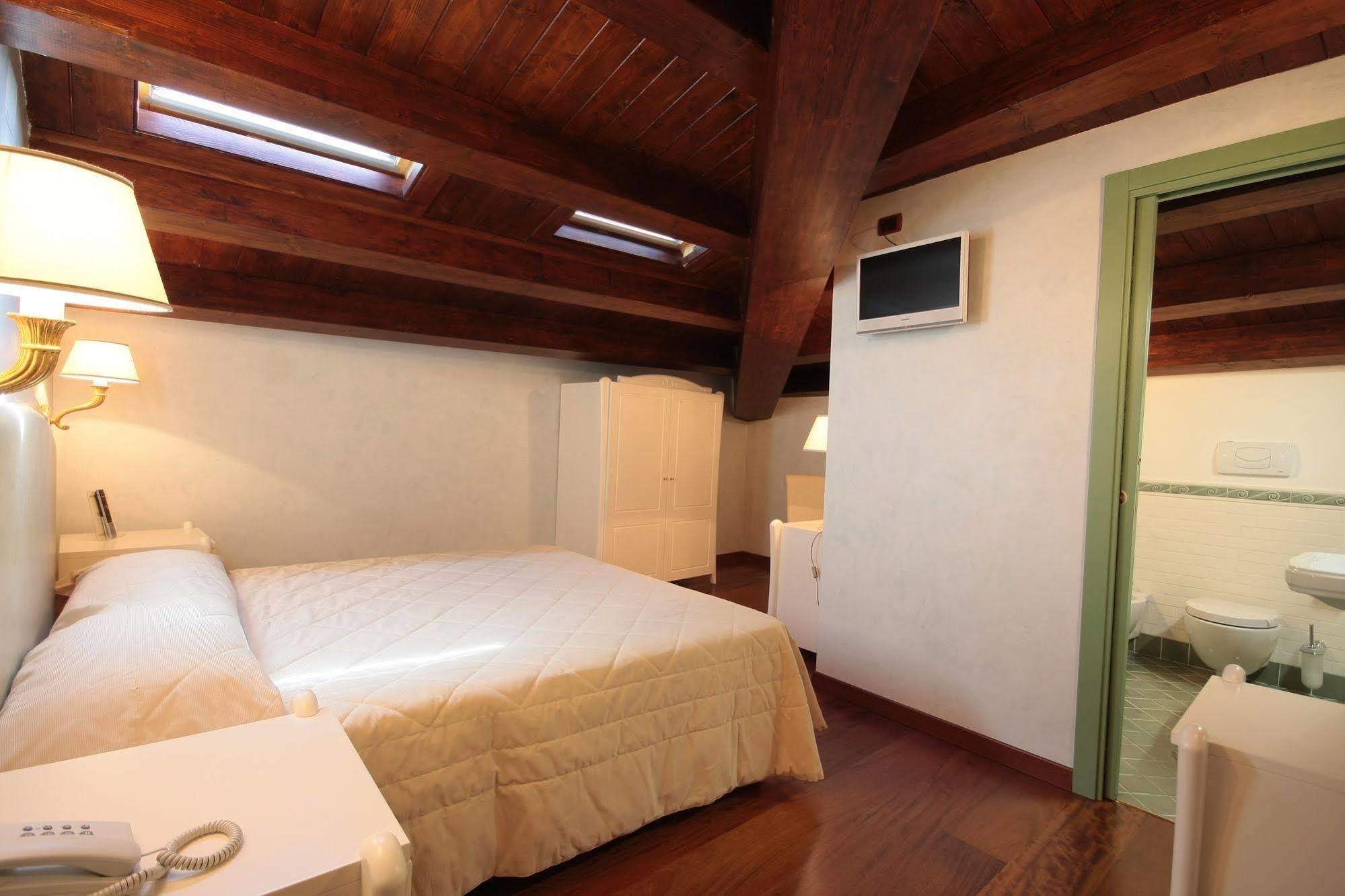 Hotel Rojan Sulmona Esterno foto